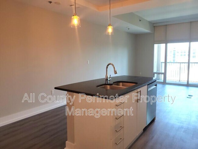 Foto del edificio - 4561 Olde Perimeter Way