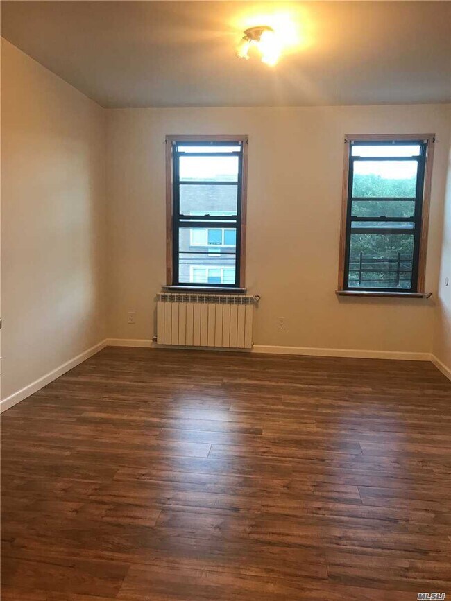 Building Photo - 79-29-7968 68th Rd