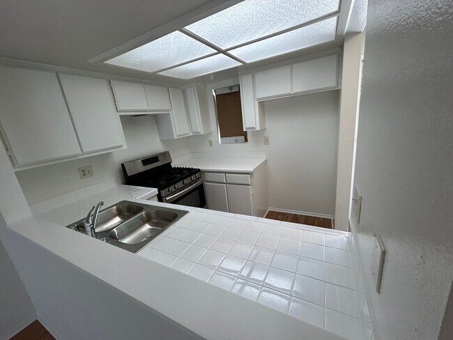 Foto del edificio - 400 N Kenwood St