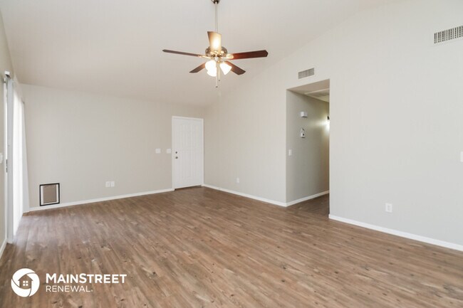 Building Photo - 1640 N 125th Ln