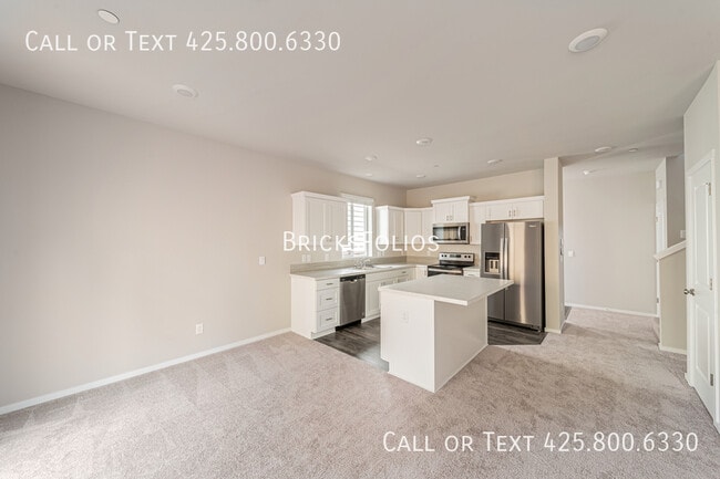Building Photo - 4245 Pronghorn Pl