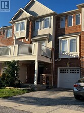 Building Photo - 879 Willingdon Crescent
