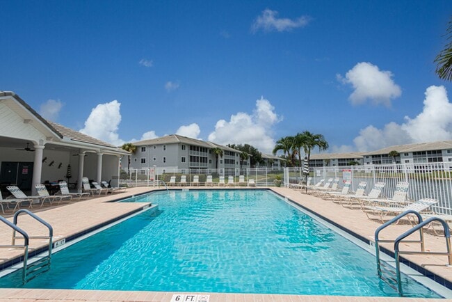 Foto del edificio - Peaceful Preserve-View Condo in Gated Blue...