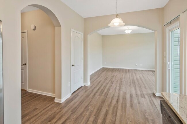 Building Photo - 10414 Cochran Ridge Ave