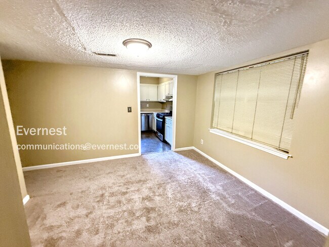Foto del edificio - Spacious 3 bedroom home in Irondale / Near...