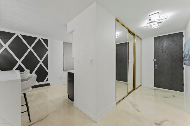 Foto del edificio - 201 E Chestnut St