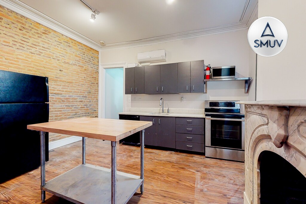 Foto principal - 914 St Paul St