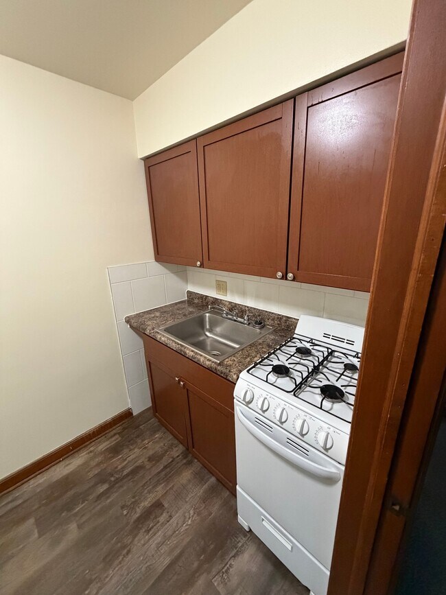 Foto del edificio - 5729 W Lincoln Ave