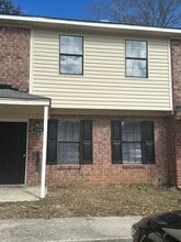 Building Photo - 2308 Applebee Way