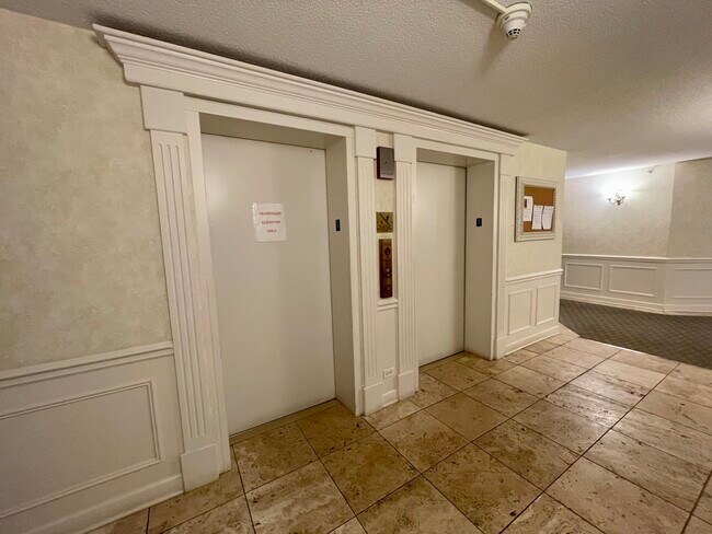 Foto del edificio - 470 Fawell Blvd
