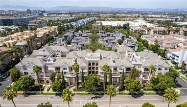 Building Photo - 13075 Pacific Promenade
