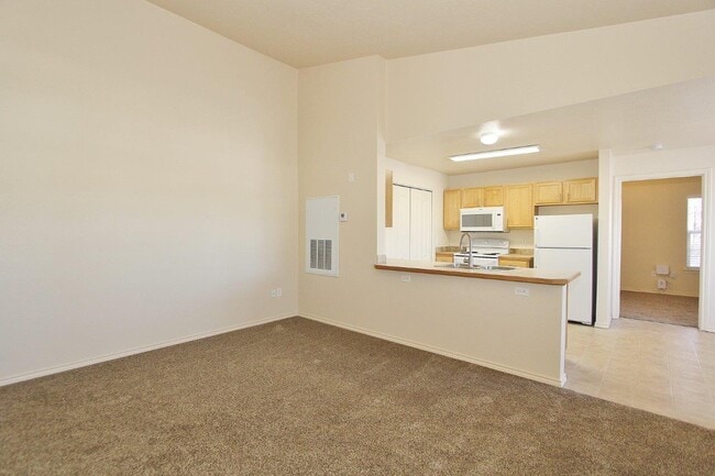 Building Photo - 11840 Cloverbrook Ln