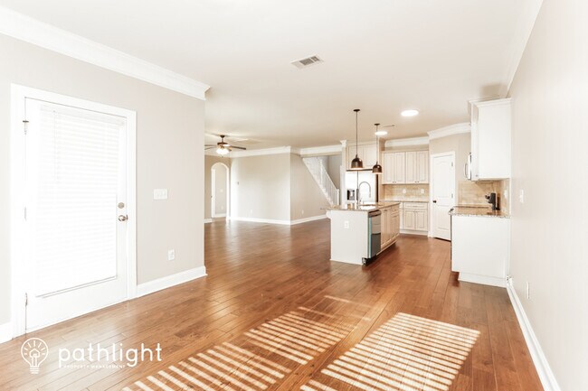Building Photo - 128 Clarinbridge Ln