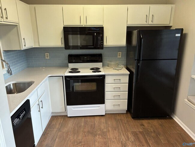 Foto del edificio - 105 Browns Ridge Ln