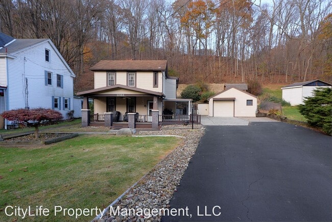 Building Photo - 4 br, 1 bath House - 1083 Saxonburg Blvd