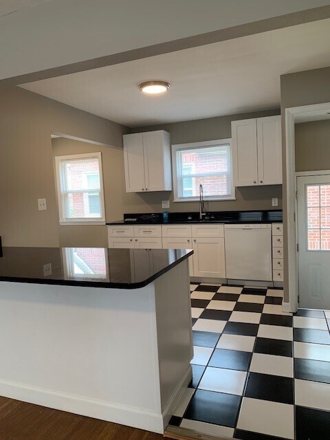 Foto del edificio - 637 W 44th St