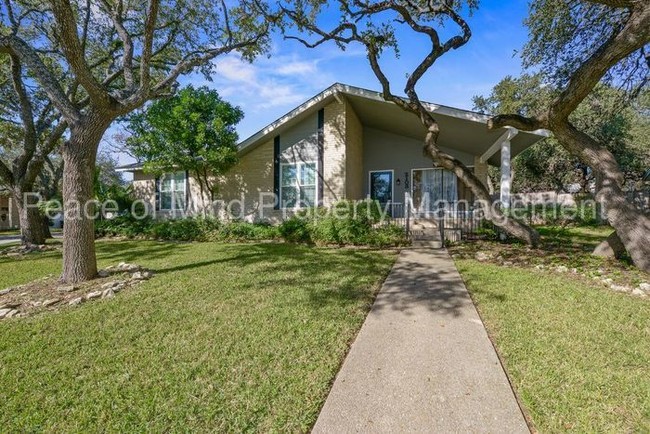 Building Photo - 2103 Oak Creek, San Antonio TX 78232