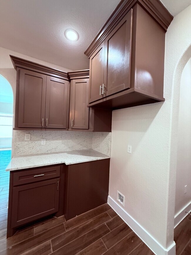 Foto del edificio - 14880 Coaltown Rd