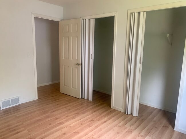 Bedroom 2's closets - 274 Hillcrest Ave