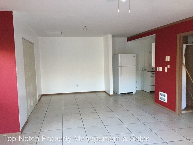 Building Photo - 5300 E Diamond Dr