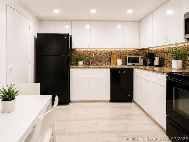 Foto del edificio - 401 Golden Isles Dr