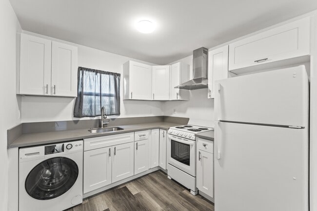 Building Photo - 7561 De Soto Ave