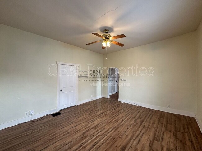 Foto del edificio - 1526 S Union St