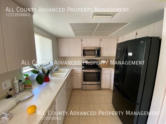 Foto del edificio - 2294 Belgian Ln