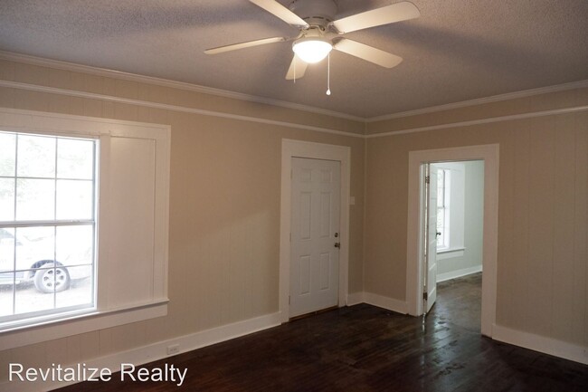 Building Photo - 5 br, 2 bath House - 1807 Jones Ave