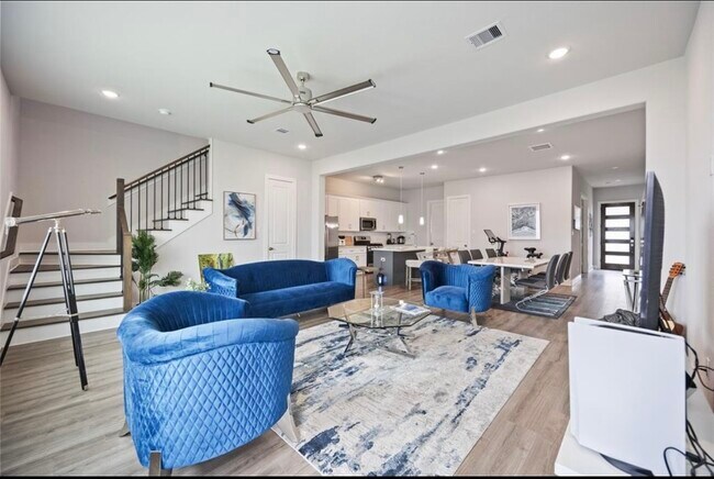 Foto del edificio - 4614 Redbud St