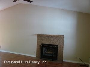 Building Photo - 72 Azalea Ln