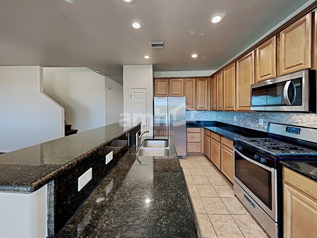 Foto del edificio - 14376 N Bannerstone Ct