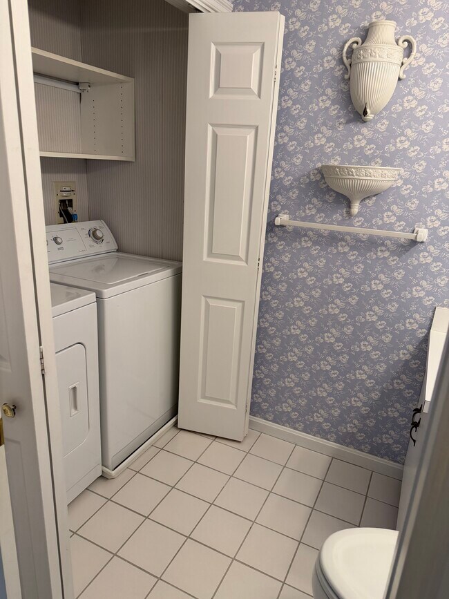 Foto del edificio - 661 Lowell St