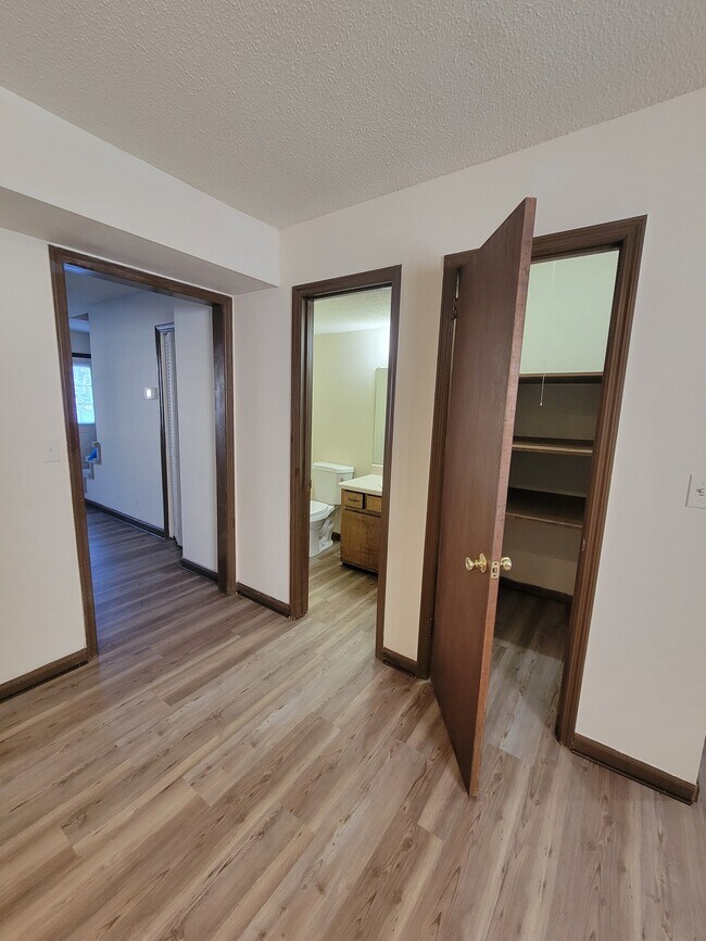 Foto del edificio - 252 Claire St