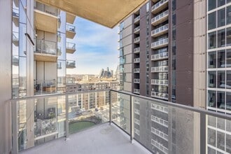 Building Photo - 44 East Ave