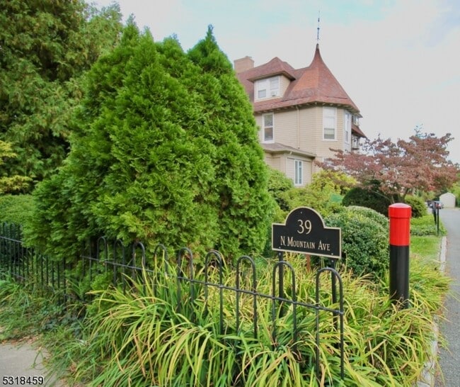 Foto del edificio - 39 N Mountain Ave
