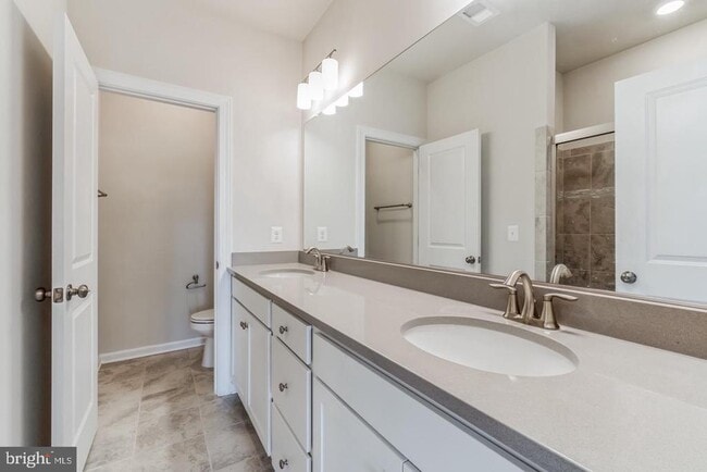 Foto del edificio - 8159 Tompkins St