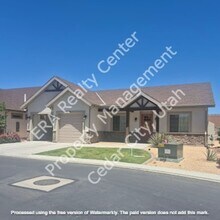 Building Photo - 2352 W Portal Hl Rd