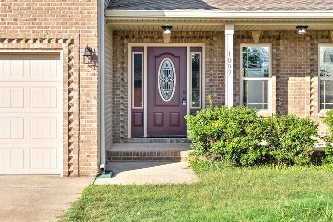 Building Photo - 1097 Henry Place Blvd