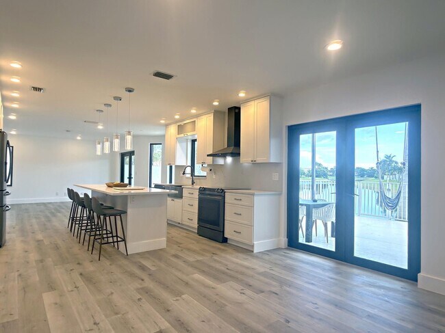 Foto del edificio - 10920 Haydn Dr