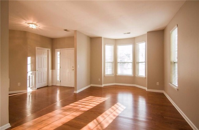 Building Photo - 437 Holland Springs Dr