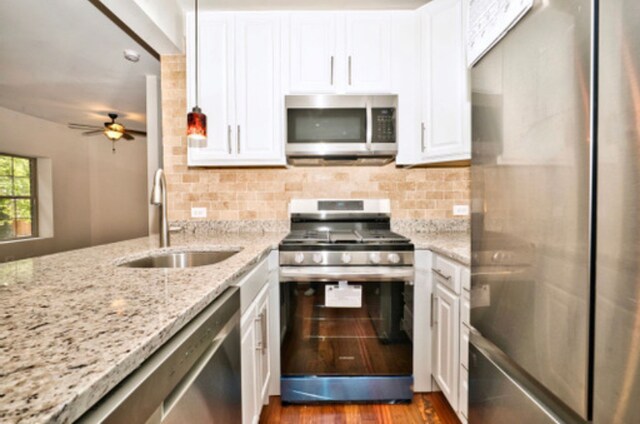 Foto principal - 3514 N Hamlin Ave