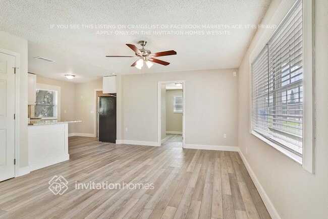 Foto del edificio - 8209 Sarnow Dr