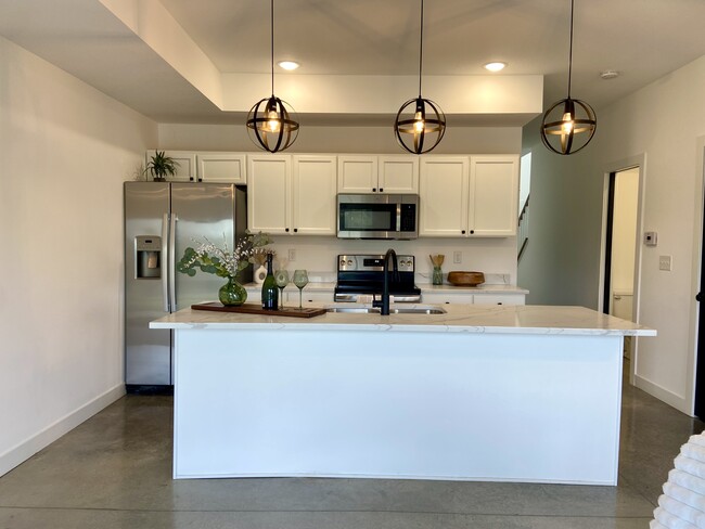 Building Photo - 3310 Stoneway Ct