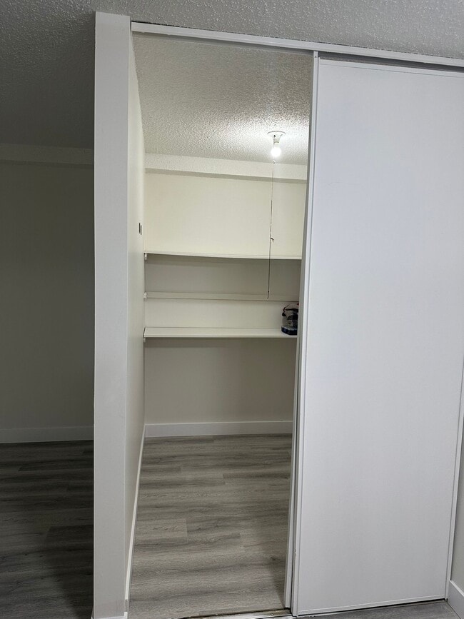 Photo du bâtiment - 4507-144 44 Ave