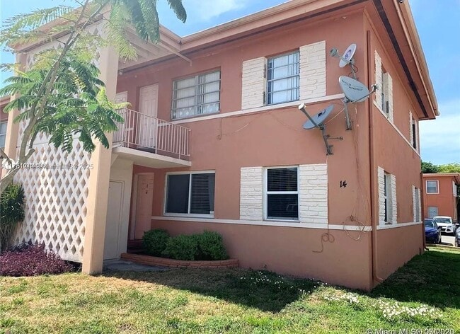 Photo - 3401 SW 11th St Apartment