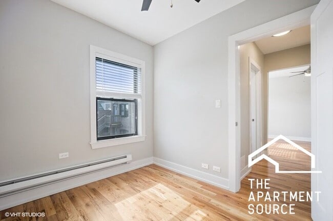 Building Photo - 545 Chestnut St