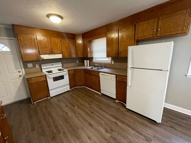 Foto del edificio - 3/1 House Available Now