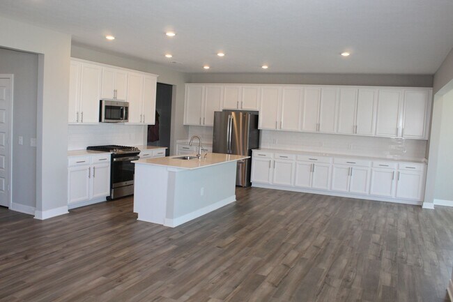 Foto del edificio - Beautiful Newer 5 BR Home in Brownsburg!