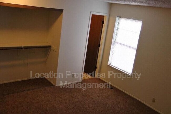 Foto del edificio - 3209 W 24th Terrace